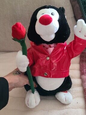 NWT VINTAGE ANIMATED/MUSICAL Kids Plush Skunk- Red Jacket